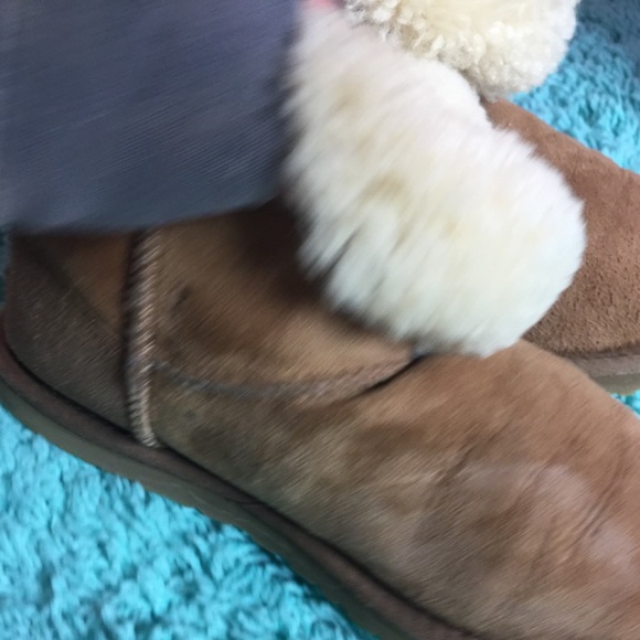 Well Loved Bailey Uggs - Picture 5 of 6
